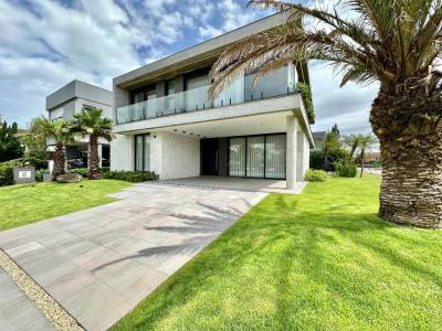 Casa em Condomínio 5 dormitórios em Xangri-lá | Ref.: 2469