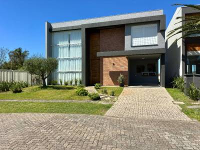Casa em Condomínio 4 dormitórios em Capão da Canoa | Ref.: 2856