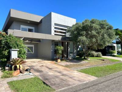 Casa em Condomínio 4 dormitórios em Capão da Canoa | Ref.: 3025